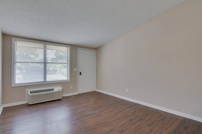 Building Photo - 157 Fister Ct