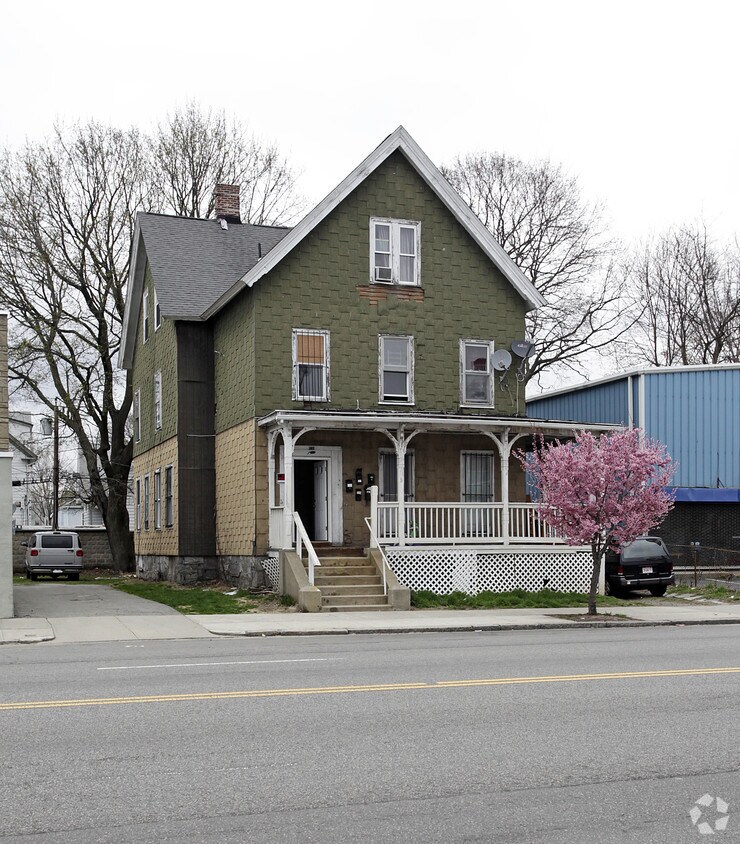 167 Chandler St, Worcester, MA 01609 Apartments in Worcester, MA