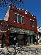 Building Photo - 5414 N Broadway