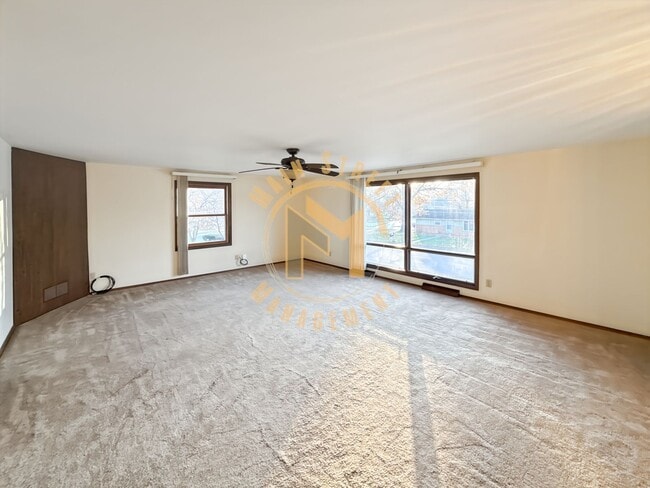 Building Photo - 1433 Baumgart Rd