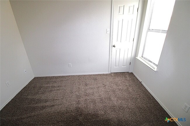 Building Photo - 4102 Janelle Dr
