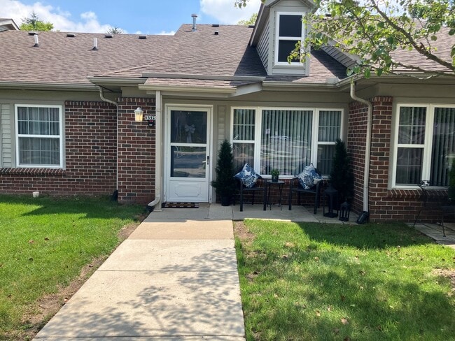 Building Photo - American House Village of Rochester Hills