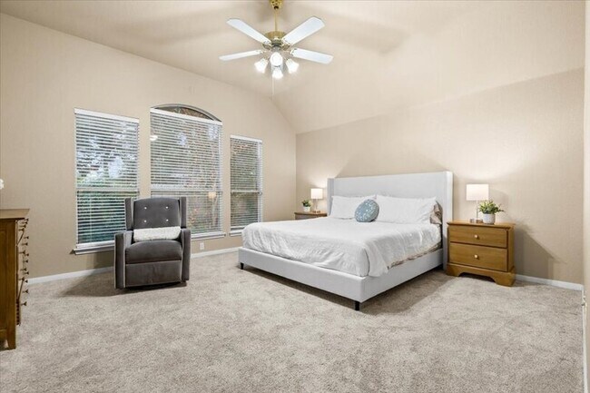 Foto del edificio - 920 Savanna Ln