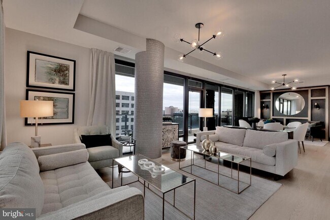 Foto del edificio - 1650 Silver Hill Dr