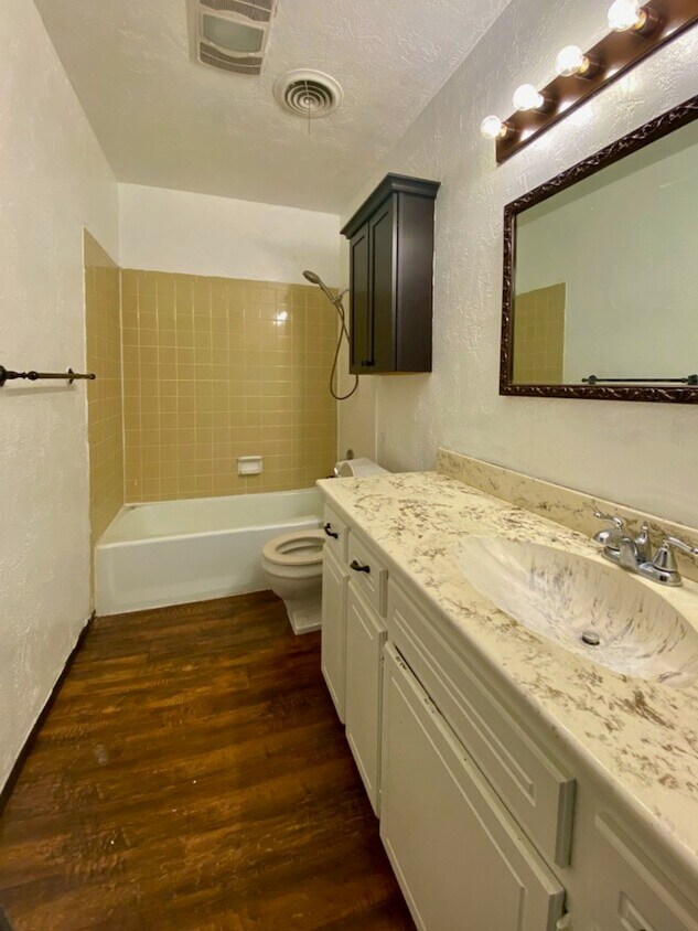 1400 W Coronado Dr, Pampa, TX 79065 House Rental in Pampa, TX