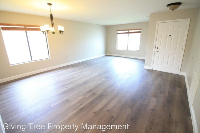 Foto del edificio - 4 br, 2 bath House - 3467 Circulo Adorno
