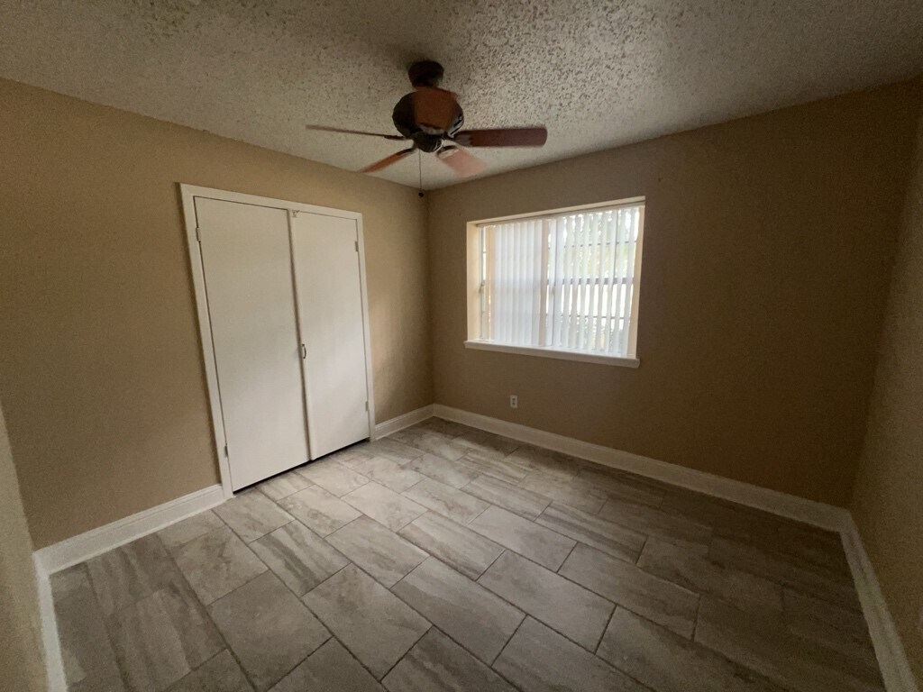 Building Photo - 7702 Tierra Verde Dr