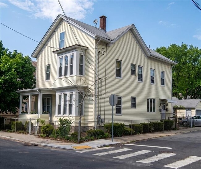 Building Photo - 189 Woodward Rd
