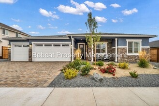 Building Photo - 698 Sage Grouse Lp