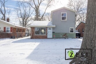 Building Photo - 25211 Hopkins St