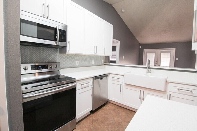 Foto del edificio - 6203 Berrywest Dr