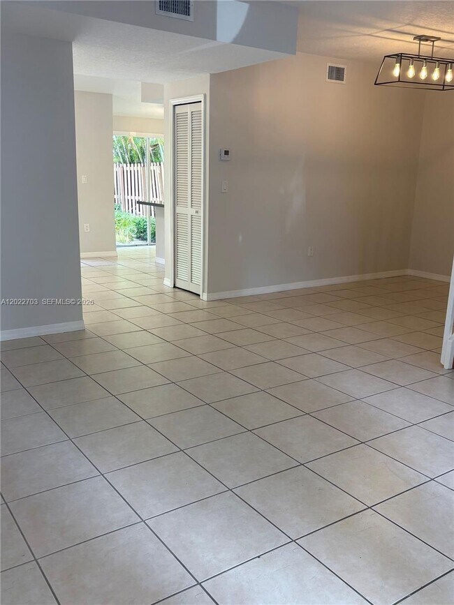 Foto del edificio - 10190 SW 88th St