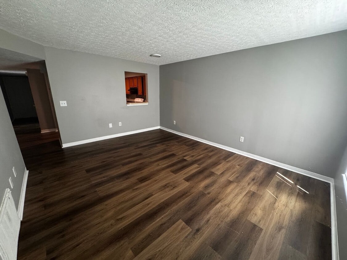 Photo - 2907 Greenwood Ave