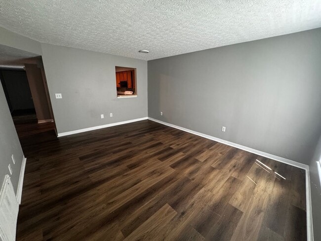 Photo - 2907 Greenwood Ave Apartment