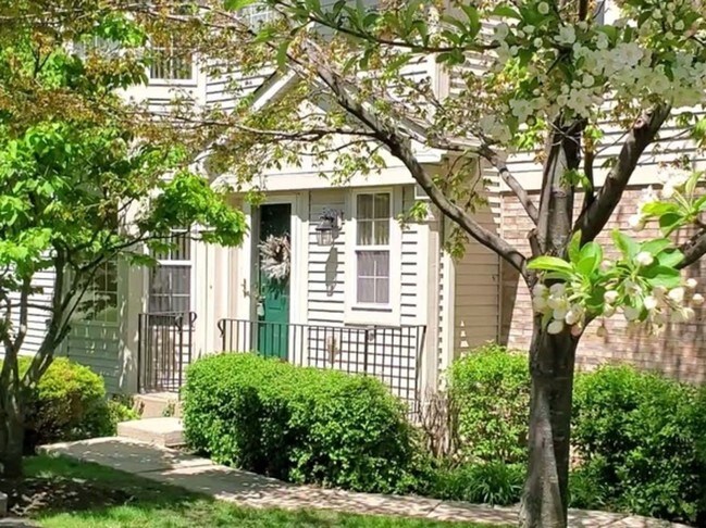 Foto del edificio - 74 Egg Harbour Ct
