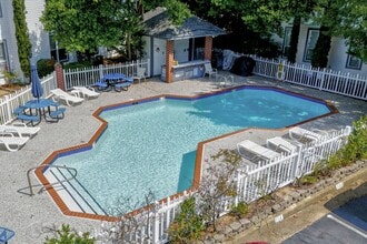 Building Photo - 3205 Jade Ct