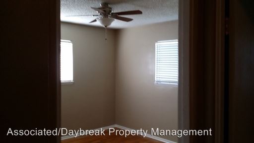 Building Photo - 408 N 40th Ave