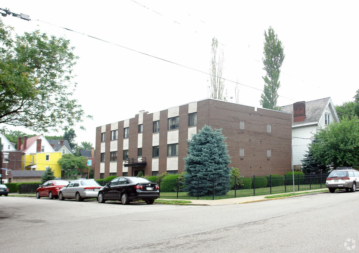 5728 Elwood St, Pittsburgh, PA 15232 Apartments in Pittsburgh, PA