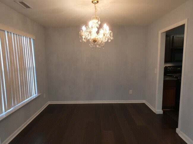 Foto del edificio - 1624 Brown Owl Dr