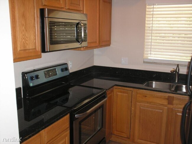 Foto del edificio - 860 NW 10th Terrace