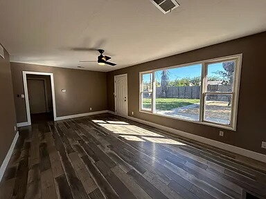 Building Photo - Beautiful single house