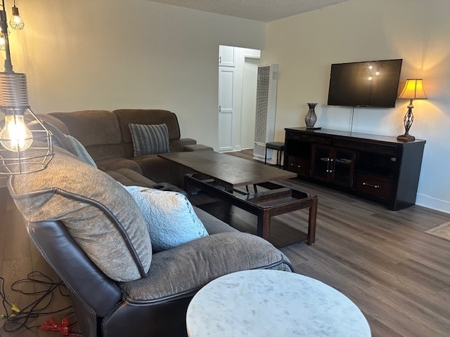 Foto del edificio - 16437 Woodruff Ave