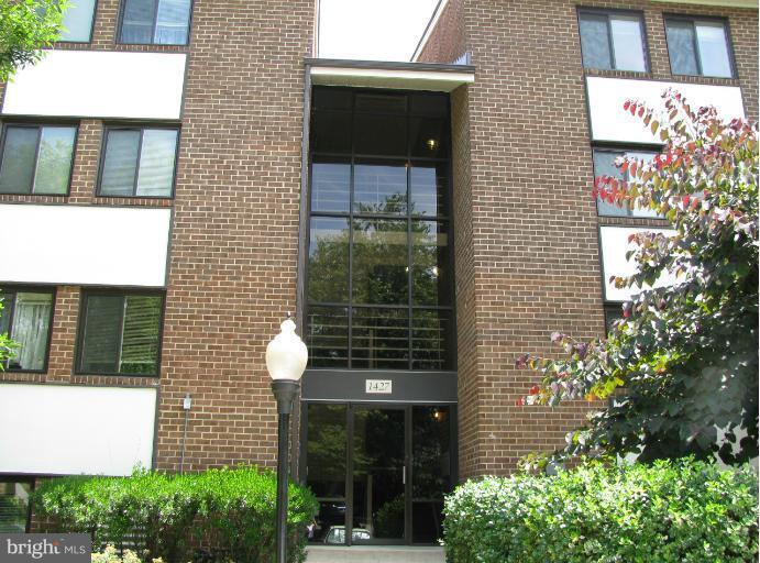 Primary Photo - 1427 Northgate Square