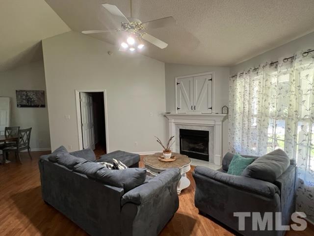 Foto del edificio - 219 Beaver Ridge Way