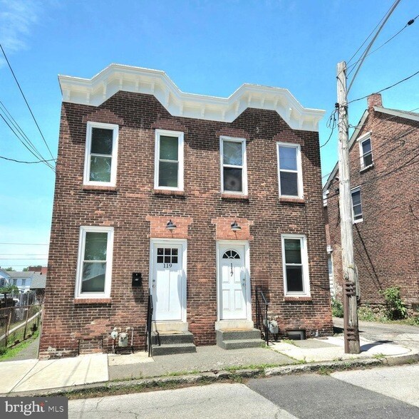 119 S Washington Street Townhome Rentals in Pottstown PA