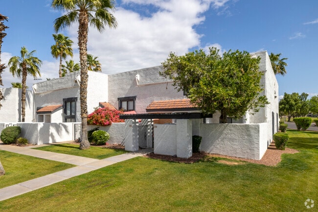 Foto del edificio - Townhomes on the Park Apartment Homes