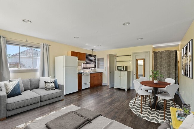 Foto del edificio - 521 Whitworth Ave S