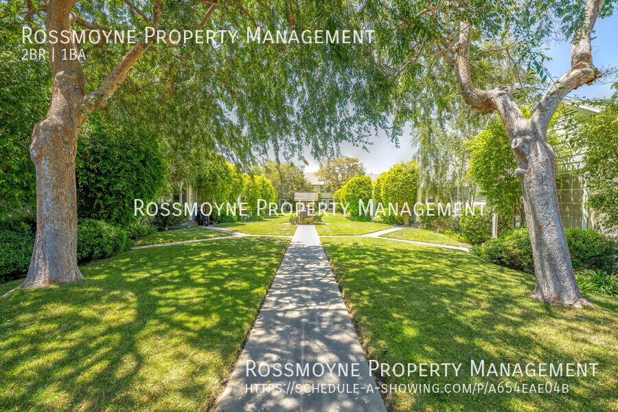 Foto principal - 1206 E Glenoaks Blvd