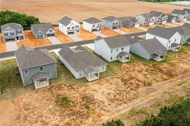 Foto del edificio - 118 Meadow Ln