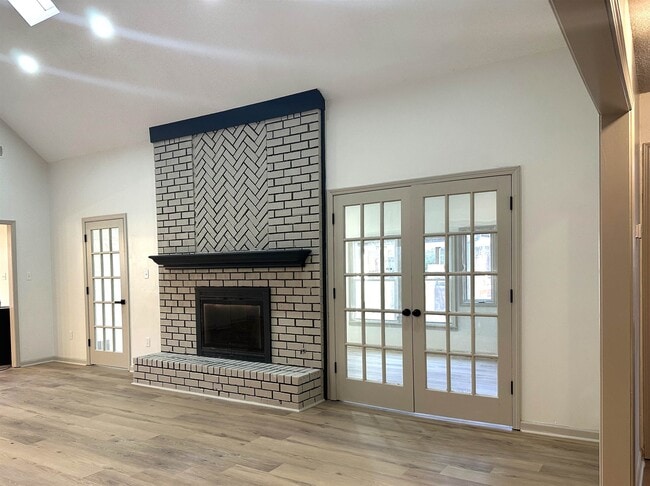 Building Photo - 6725 Kirby Trace Cove