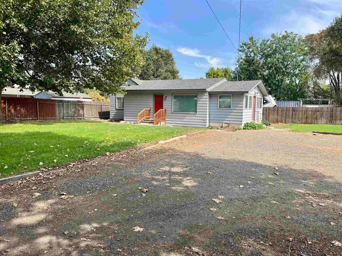 Foto principal - for rent 10th ave & Union area