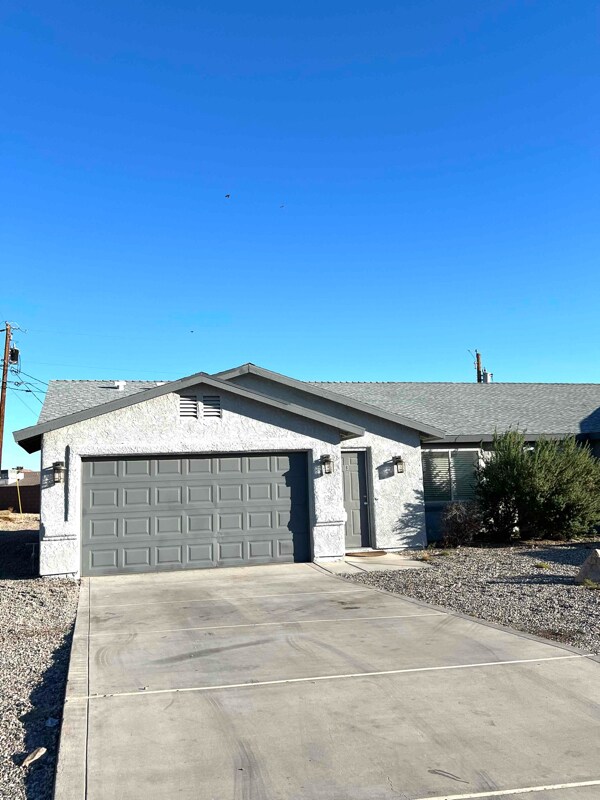 Primary Photo - 3150 Arapaho Dr