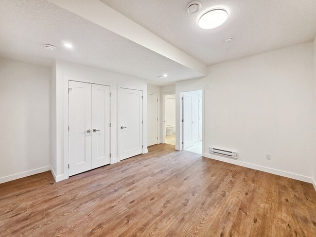 Building Photo - 9735 Huxbury Dr NE