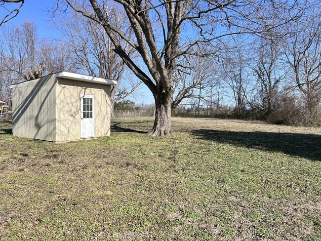 Building Photo - "Charming 2-Bed Home in Sharon, TN – Cozy ...