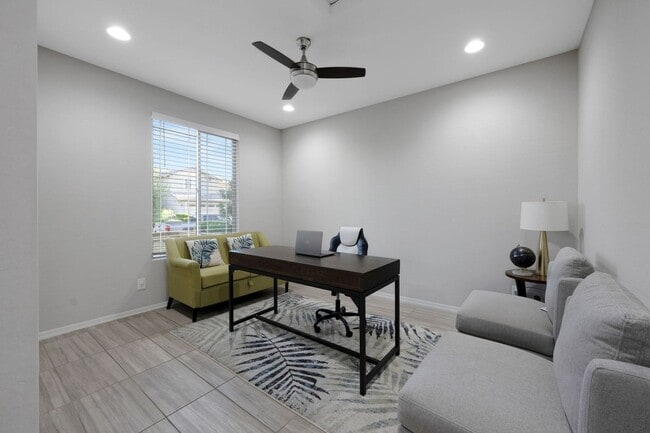 Foto del edificio - 8956 W Marshall Ave