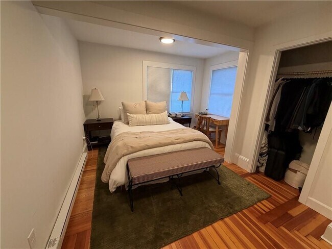 Foto del edificio - 16 Apthorp Ave