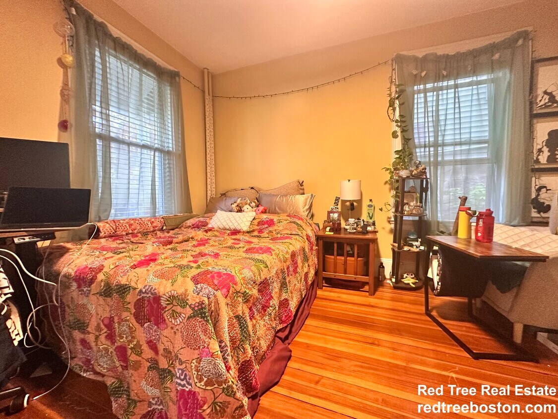 Foto principal - 52 Dustin St