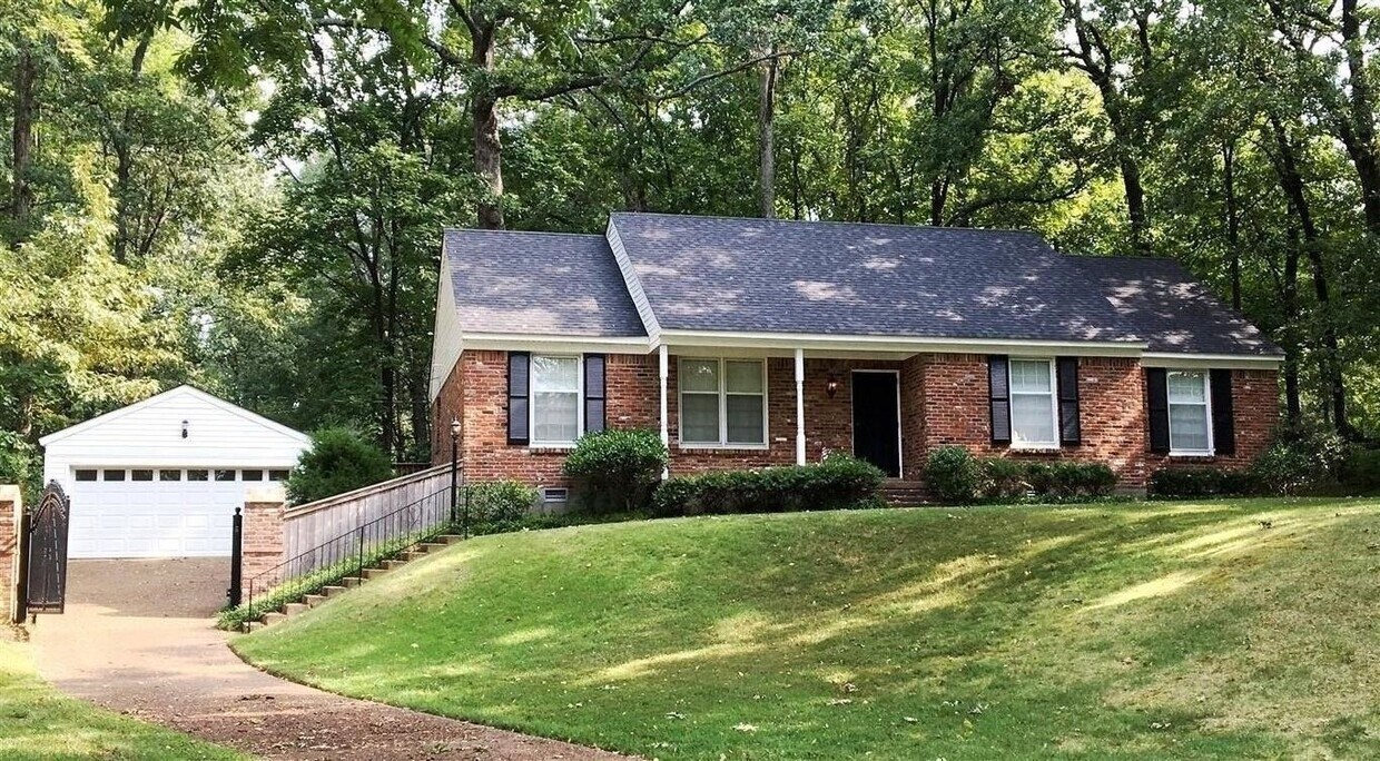 Primary Photo - 5482 N Rolling Oaks Dr