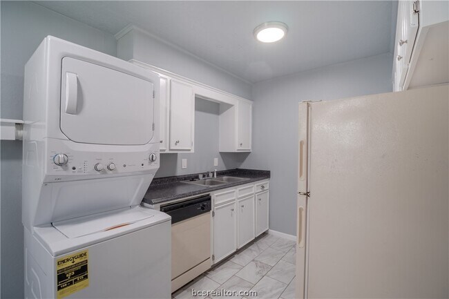 Foto del edificio - 1833 Wilde Oak Cir