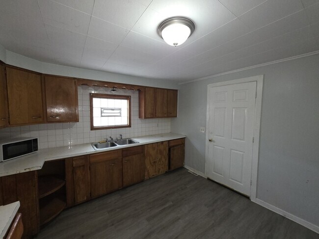 Foto del edificio - 1815 Willow Ave