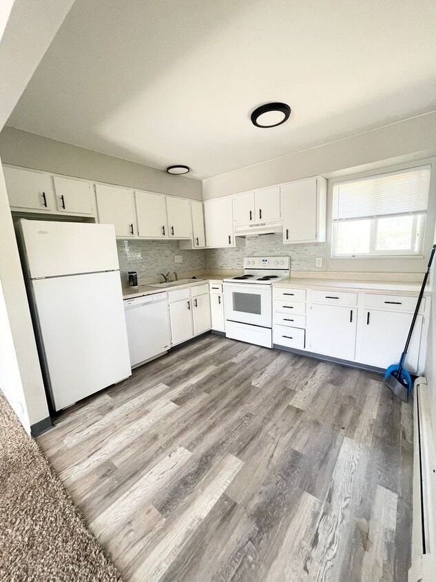 Photo - 4413 Forrest Hill Road-5