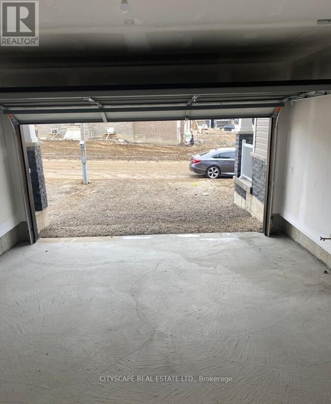 Photo du bâtiment - 27 Wintergreen Cres