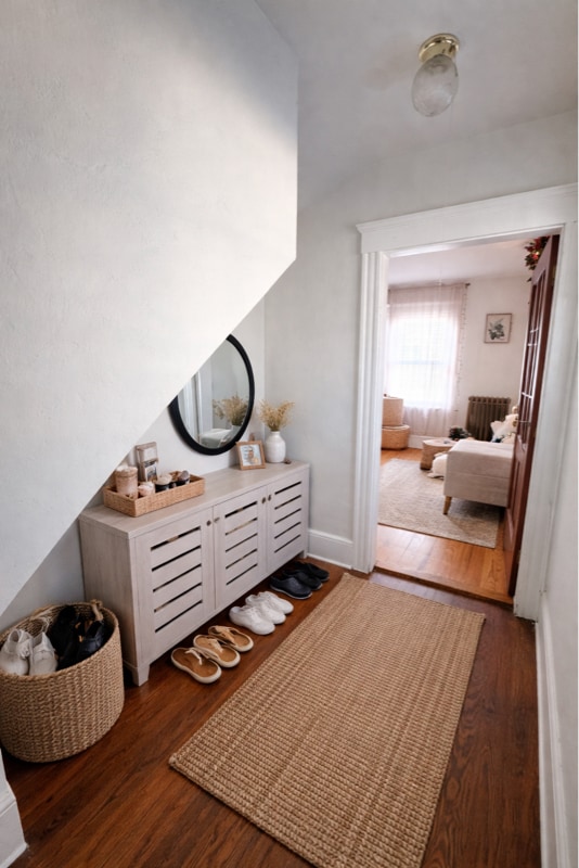 Building Photo - 10 Maple St