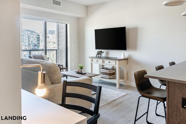 Foto del edificio - 340 West 700 S