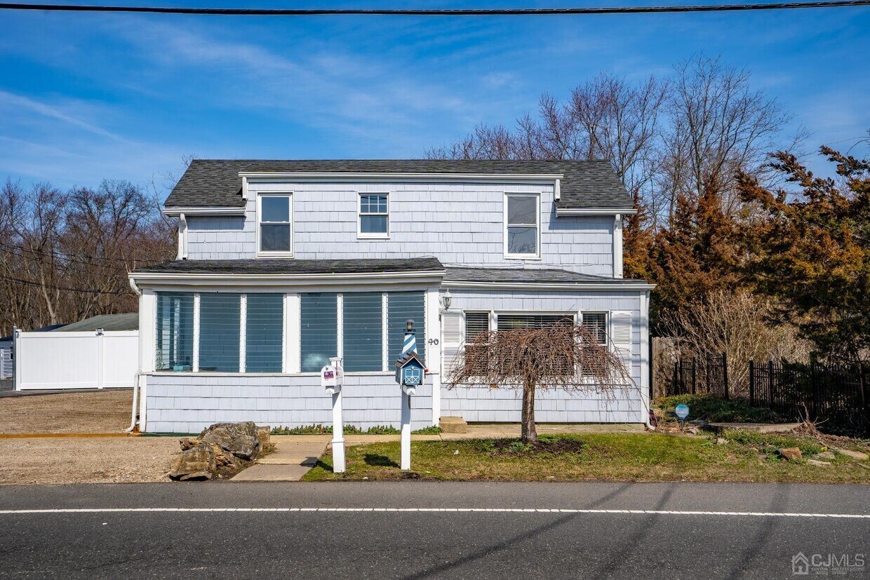Primary Photo - 40 Amboy Rd