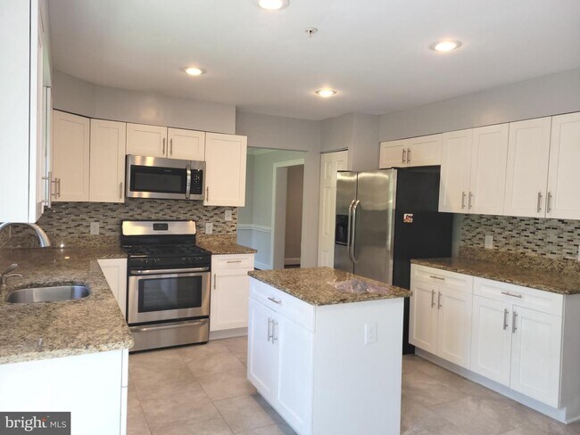 Foto del edificio - 1108 Swan Creek Rd